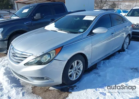 2013 Hyundai Sonata Gls z USA, uszkodzony, nr VIN 5NPEB4AC3DH524803
